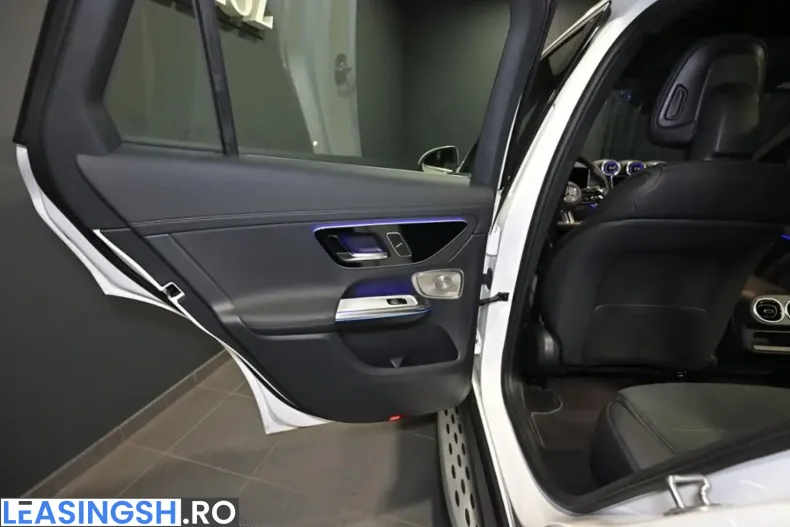 Mercedes-Benz GLC 300 (Clasa GLC) din 2024 cu 40.600 km - oferta MER221386 - foto 24