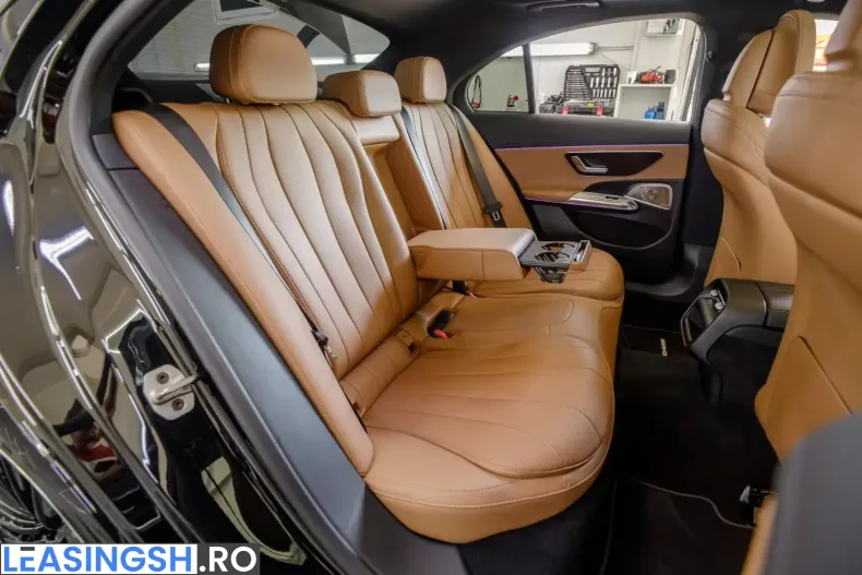 Mercedes-Benz E 200 (Clasa E) din 2024 cu 21.600 km - oferta MER221395 - foto 12
