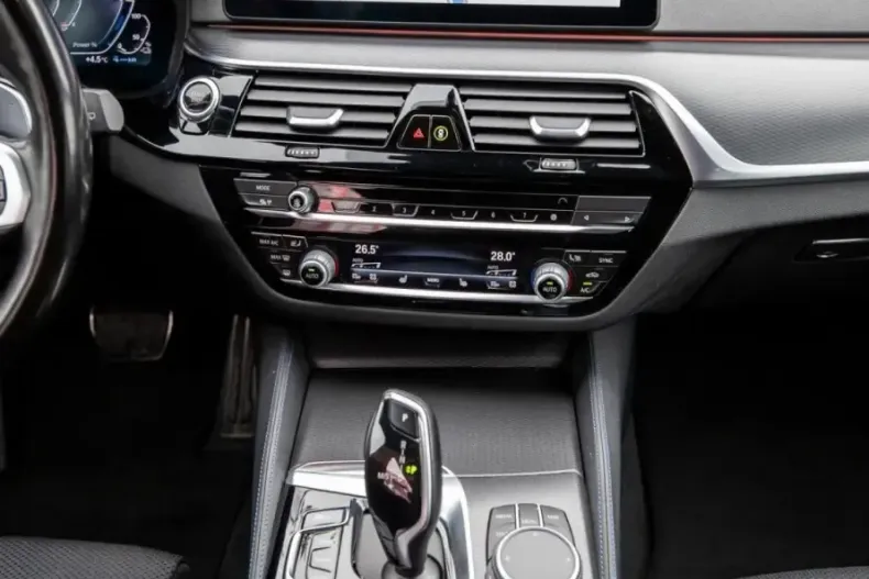 BMW 530e (Seria 5) din 2021 cu 144.483 km - oferta BMW221416 - foto 21