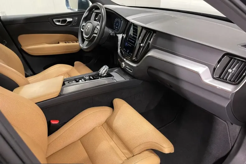 Volvo XC60 din 2021 cu 105.208 km - oferta VOL221418 - foto 11