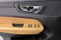 Volvo XC60 din 2021 cu 105.208 km - oferta VOL221418 - foto 29