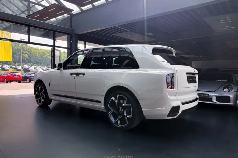 Rolls-Royce Cullinan din 2025 cu 1.446 km - oferta ROL221426 - foto 3