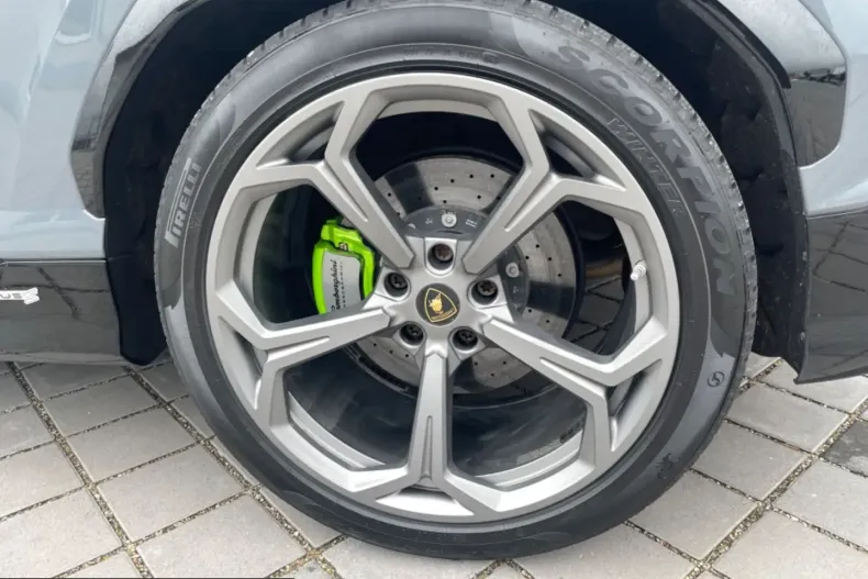 Lamborghini Urus din 2023 cu 62.000 km - oferta LAM221427 - foto 18