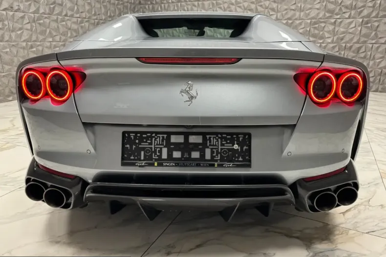 Ferrari 812 din 2023 cu 2.051 km - oferta FER221428 - foto 7
