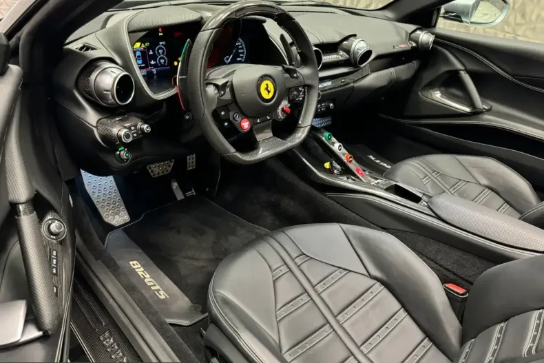 Ferrari 812 din 2023 cu 2.051 km - oferta FER221428 - foto 19