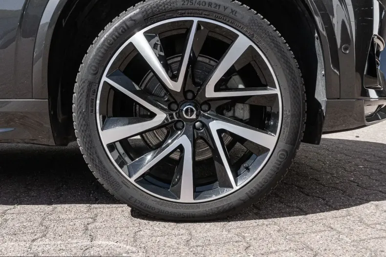 Volvo XC90 din 2023 cu 46.688 km - oferta VOL221432 - foto 5