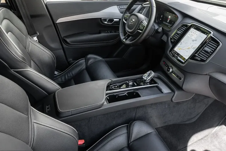 Volvo XC90 din 2023 cu 46.688 km - oferta VOL221432 - foto 6