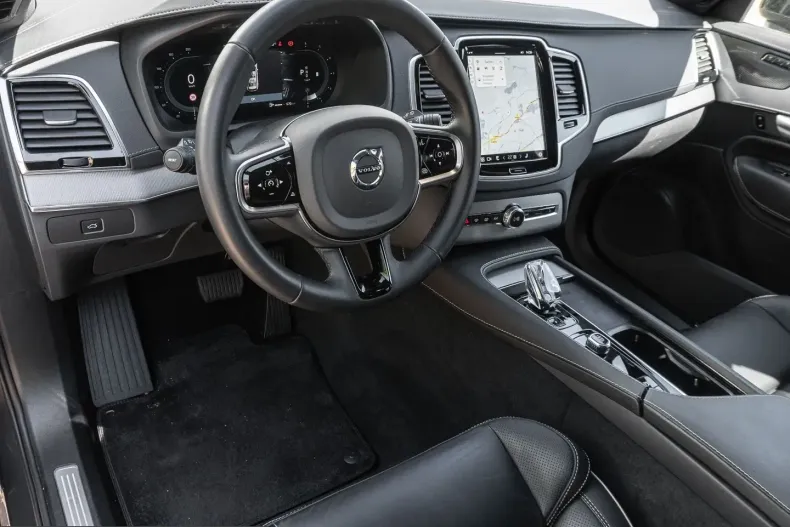 Volvo XC90 din 2023 cu 46.688 km - oferta VOL221432 - foto 7