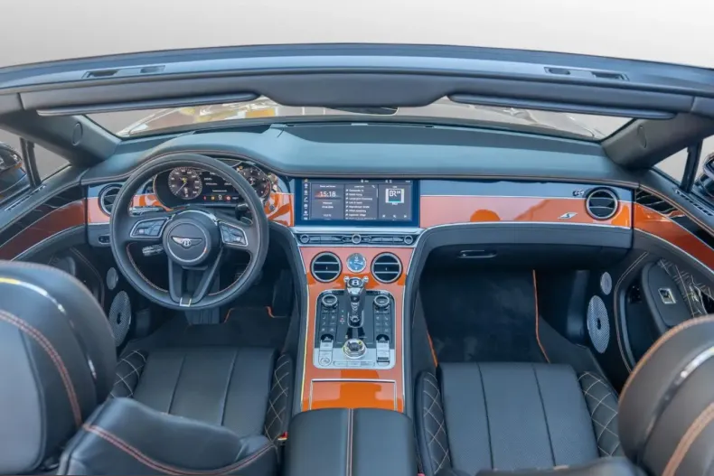 Bentley Continental GTC din 2022 cu 14.890 km - oferta BEN221436 - foto 4