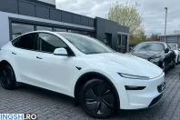 Tesla Model Y din 2025 cu 14.800 km - oferta TES221442 - foto 3