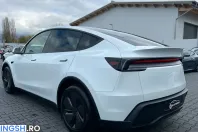 Tesla Model Y din 2025 cu 14.800 km - oferta TES221442 - foto 4