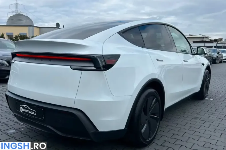 Tesla Model Y din 2025 cu 14.800 km - oferta TES221442 - foto 6