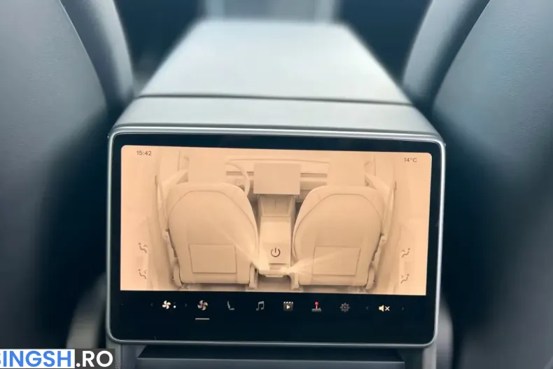 Tesla Model Y din 2025 cu 14.800 km - oferta TES221442 - foto 19