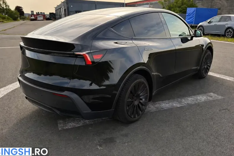 Tesla Model Y din 2026 cu 10.100 km - oferta TES221444 - foto 4