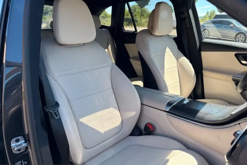 Mercedes-Benz GLC 200 (Clasa GLC) din 2023 cu 110.200 km - oferta MER221452 - foto 6
