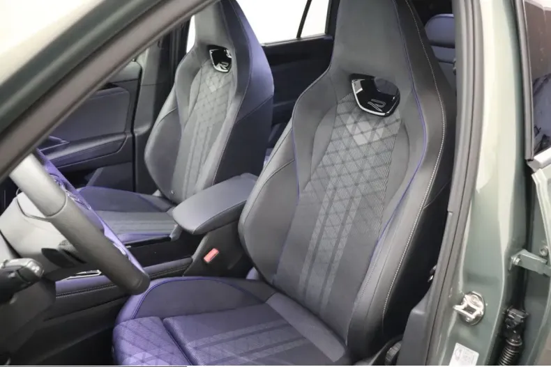 Volkswagen Tayron din 2025 cu 8.400 km - oferta VOL221454 - foto 9