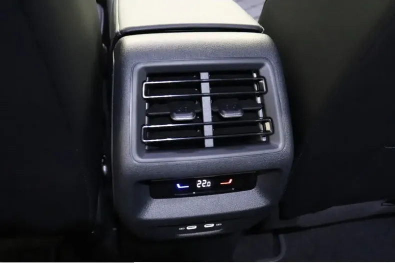 Volkswagen Tayron din 2025 cu 8.400 km - oferta VOL221454 - foto 18