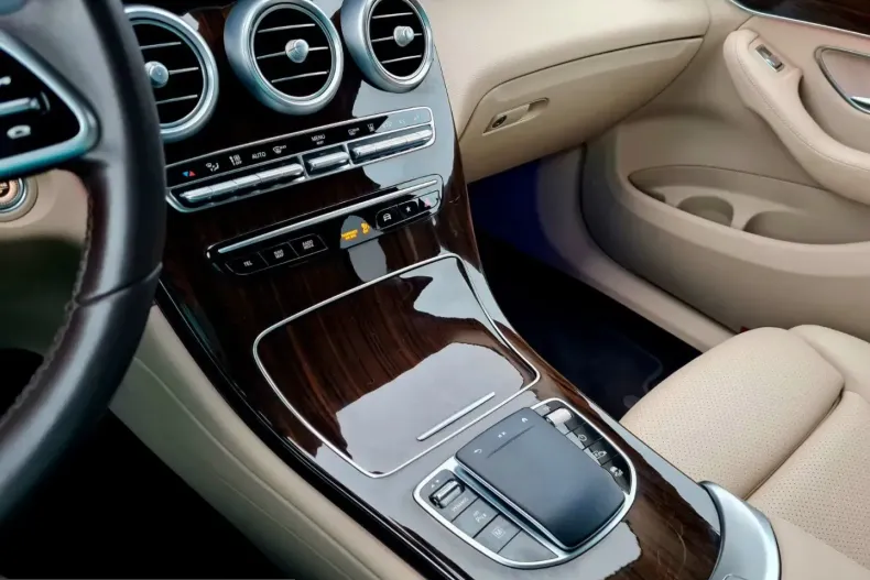 Mercedes-Benz GLC 300 (Clasa GLC) din 2021 cu 68.000 km - oferta MER221467 - foto 28