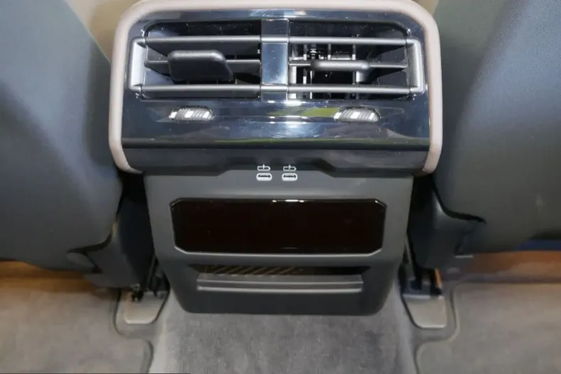BMW 540 (Seria 5) din 2025 cu 13.370 km - oferta BMW221473 - foto 11