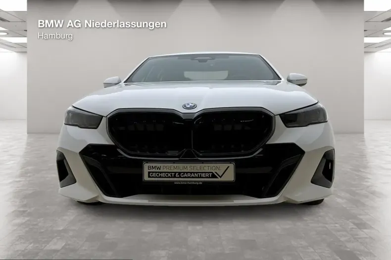 BMW 550 (Seria 5) din 2024 cu 29.513 km - oferta BMW221476 - foto 2