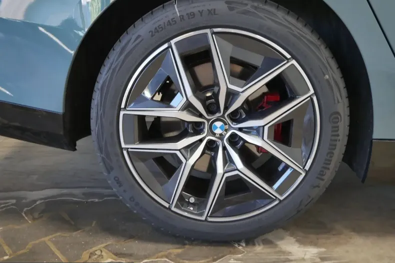 BMW 520 (Seria 5) din 2025 cu 12.450 km - oferta BMW221477 - foto 8