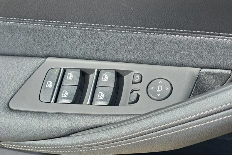 BMW 530 (Seria 5) din 2023 cu 59.991 km - oferta BMW221479 - foto 17