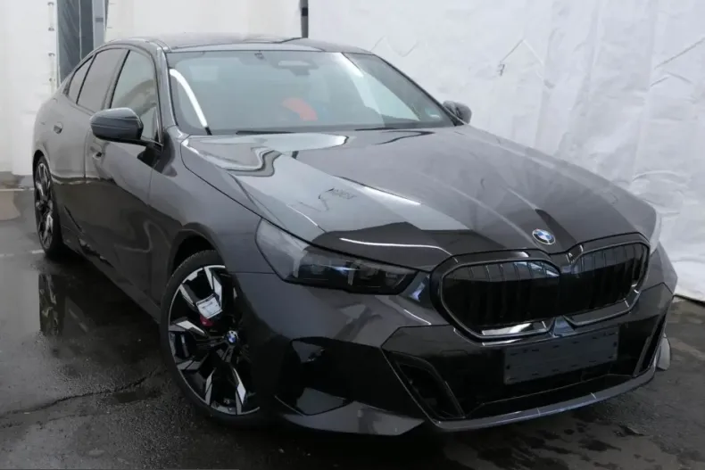 BMW 540 (Seria 5) din 2025 cu 21.960 km - oferta BMW221480 - foto 1