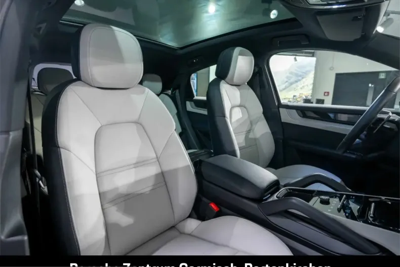 Porsche Cayenne din 2024 cu 13.062 km - oferta POR221485 - foto 9