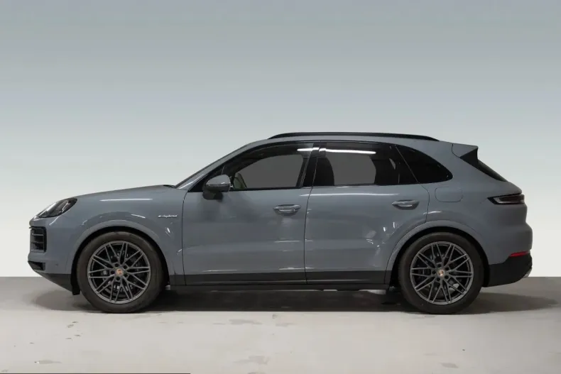 Porsche Cayenne din 2024 cu 21.800 km - oferta POR221486 - foto 2