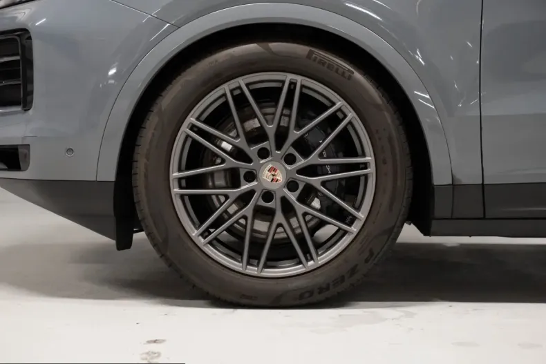 Porsche Cayenne din 2024 cu 21.800 km - oferta POR221486 - foto 6