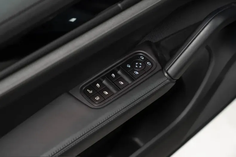 Porsche Cayenne din 2024 cu 21.800 km - oferta POR221486 - foto 23
