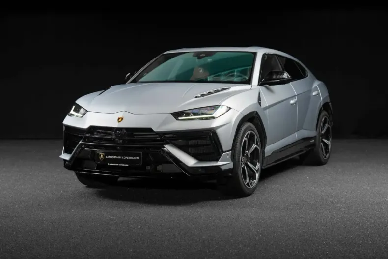 Lamborghini Urus din 2023 cu 18.000 km - oferta LAM221490 - foto 1