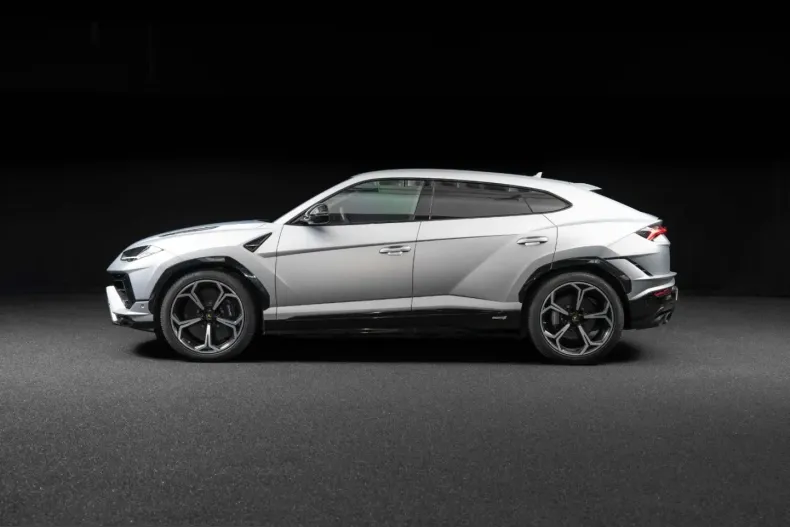 Lamborghini Urus din 2023 cu 18.000 km - oferta LAM221490 - foto 2