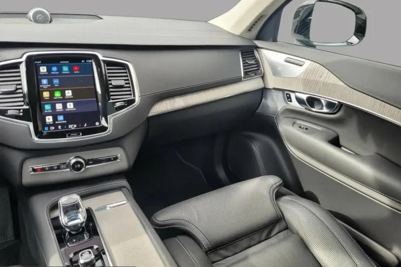 Volvo XC90 din 2024 cu 8.865 km - oferta VOL221495 - foto 8