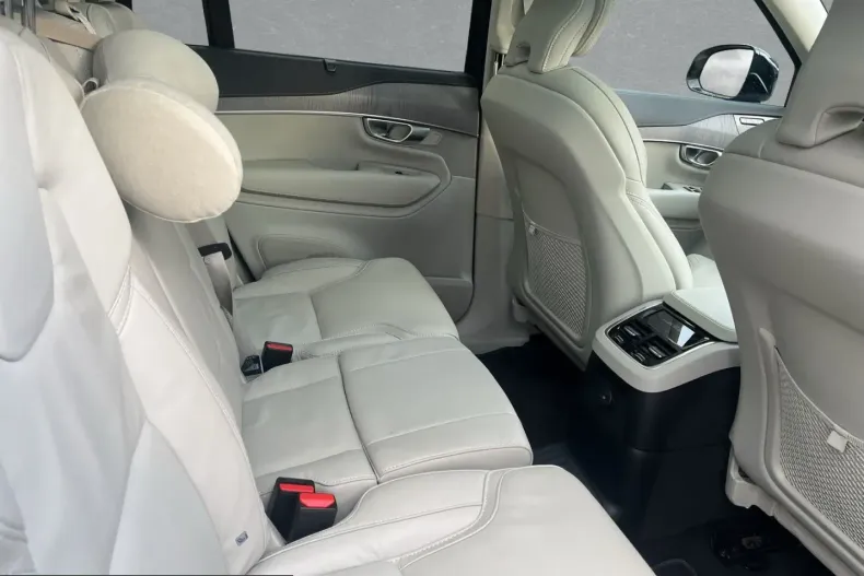 Volvo XC90 din 2024 cu 44.400 km - oferta VOL221496 - foto 5