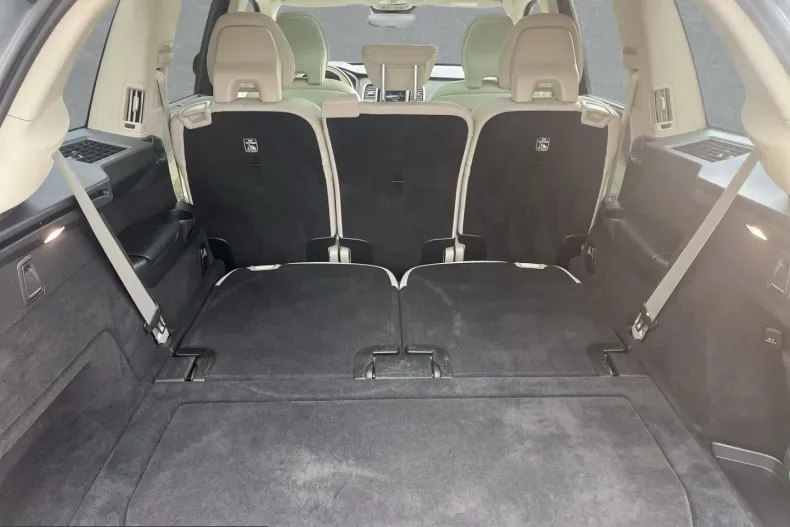 Volvo XC90 din 2024 cu 44.400 km - oferta VOL221496 - foto 11