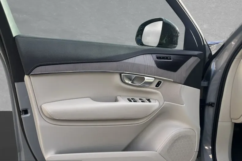 Volvo XC90 din 2024 cu 44.400 km - oferta VOL221496 - foto 15