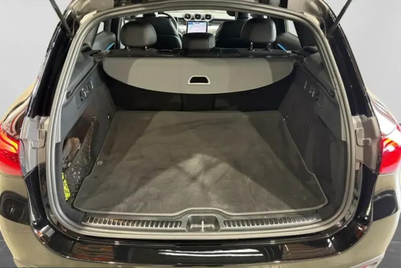 Mercedes-Benz GLC 200 (Clasa GLC) din 2023 cu 49.488 km - oferta MER221504 - foto 17