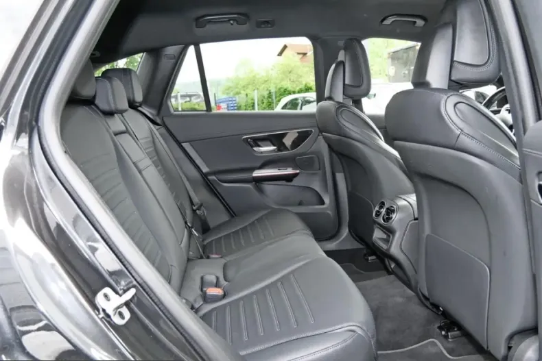 Mercedes-Benz GLC 220 (Clasa GLC) din 2023 cu 32.990 km - oferta MER221506 - foto 11