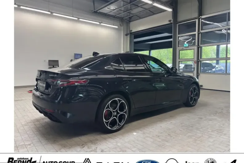 Alfa Romeo Giulia din 2024 cu 14.010 km - oferta ALF221507 - foto 2