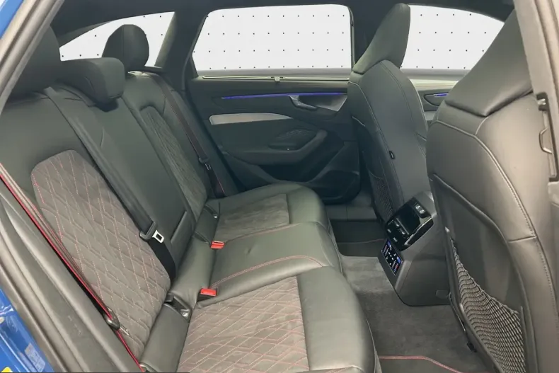 Audi A6 din 2025 cu 9.297 km - oferta AUD221512 - foto 12