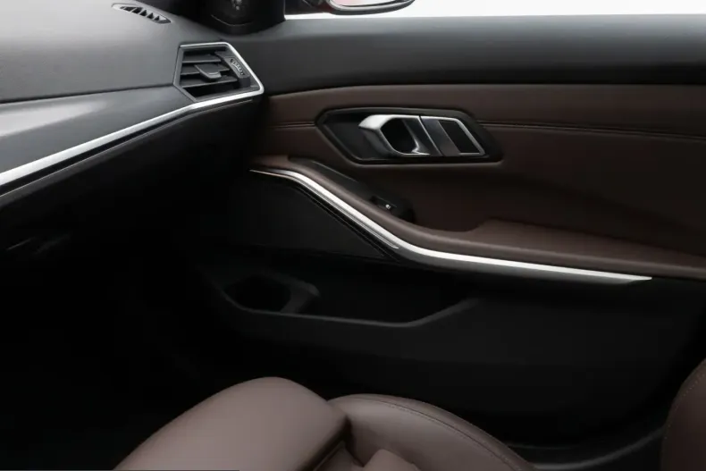 BMW M340i (Seria 3) din 2023 cu 35.449 km - oferta BMW221517 - foto 39