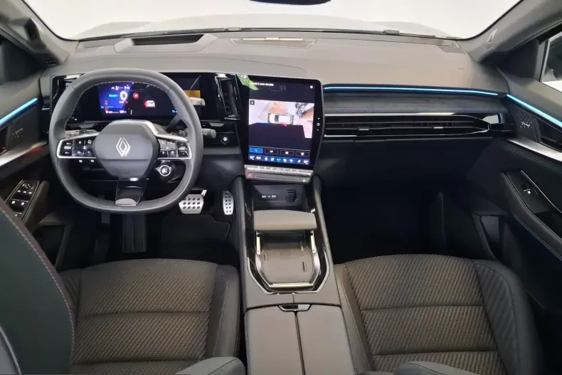 Renault Austral din 2025 cu 5.014 km - oferta REN221522 - foto 3