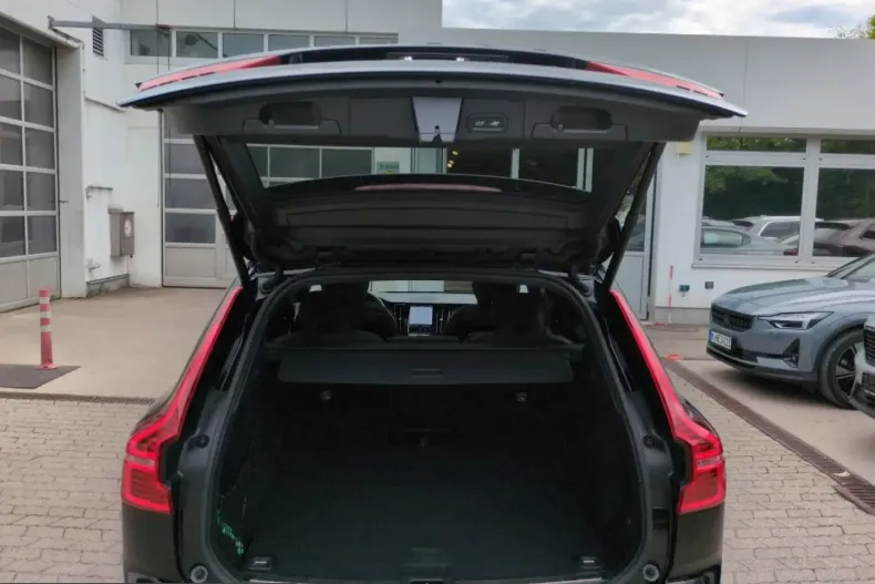 Volvo XC60 din 2024 cu 20.500 km - oferta VOL221523 - foto 21