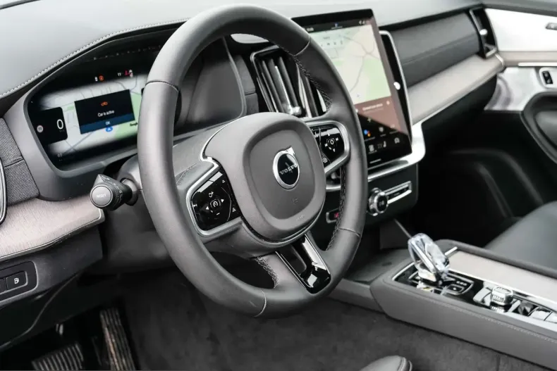 Volvo XC90 din 2025 cu 22.925 km - oferta VOL221527 - foto 5