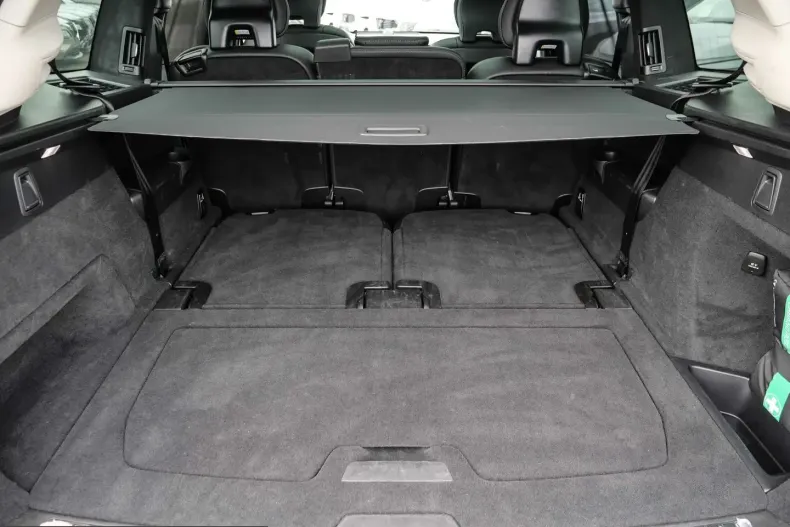 Volvo XC90 din 2025 cu 22.925 km - oferta VOL221527 - foto 12