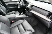 Volvo XC90 din 2025 cu 22.925 km - oferta VOL221527 - foto 13