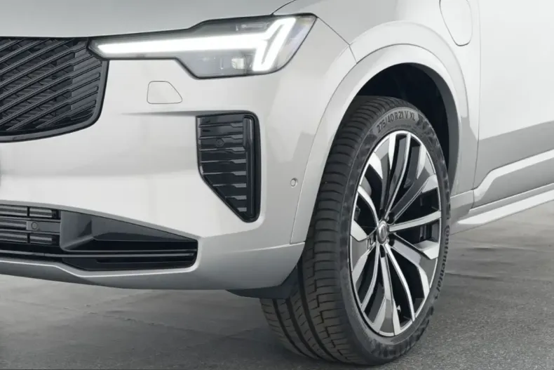 Volvo XC90 din 2025 cu 26.939 km - oferta VOL221528 - foto 10
