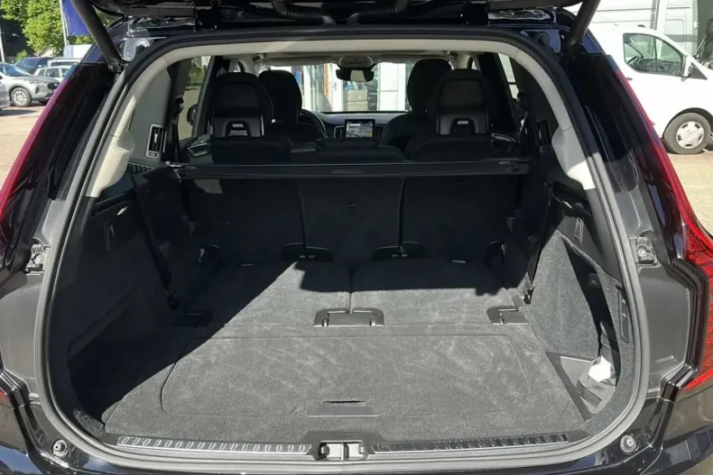 Volvo XC90 din 2025 cu 13.450 km - oferta VOL221530 - foto 7