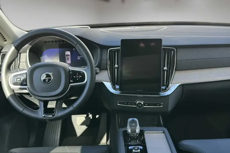 Volvo XC90 din 2025 cu 13.450 km - oferta VOL221530 - foto 10